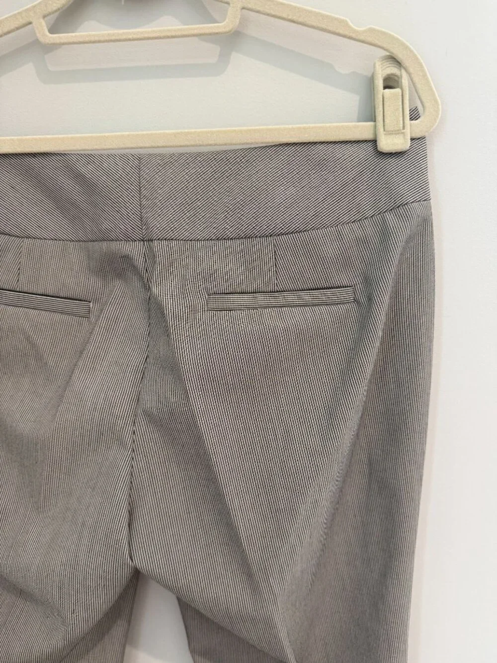 Kenneth Cole New York Striped Dress Pants - Size 8